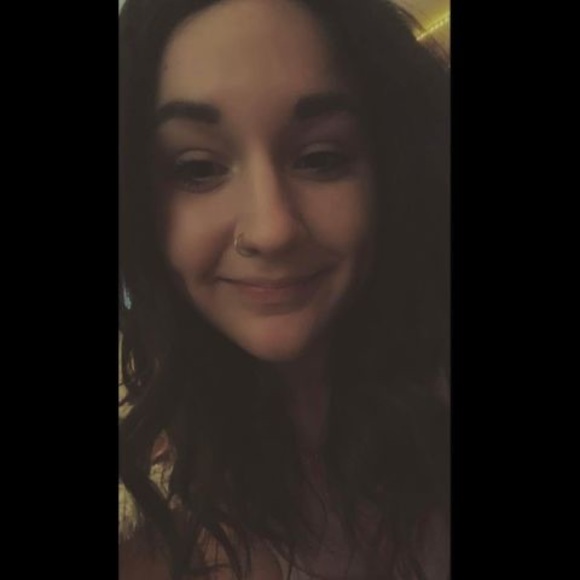 Meet your Posher, Alexis - Picture 1 of 1